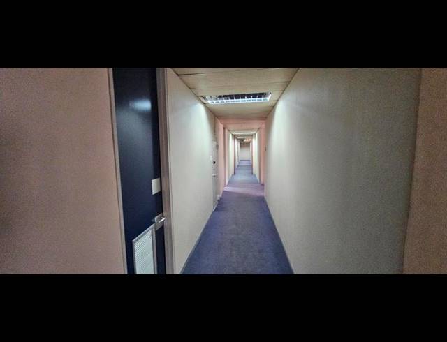 BUSINESS PROPERTY TO RENT IN HALFWAY HOUSE